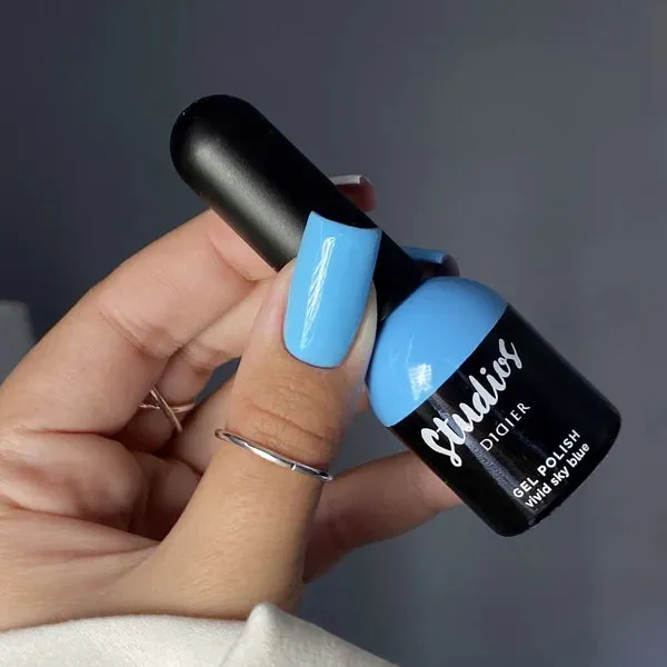Didier Lab Studios Vivid Sky Blue gellakk 8 ml lyseblå